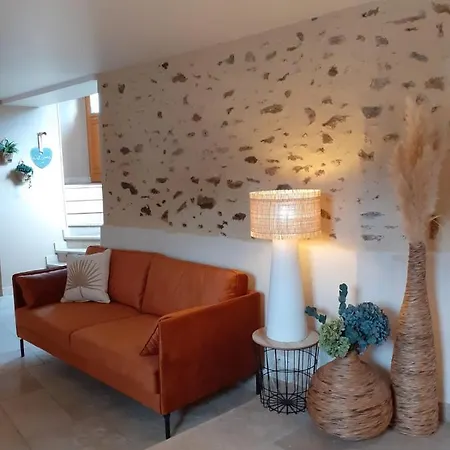 La Ferme De Fontenelle Bed & Breakfast 3*